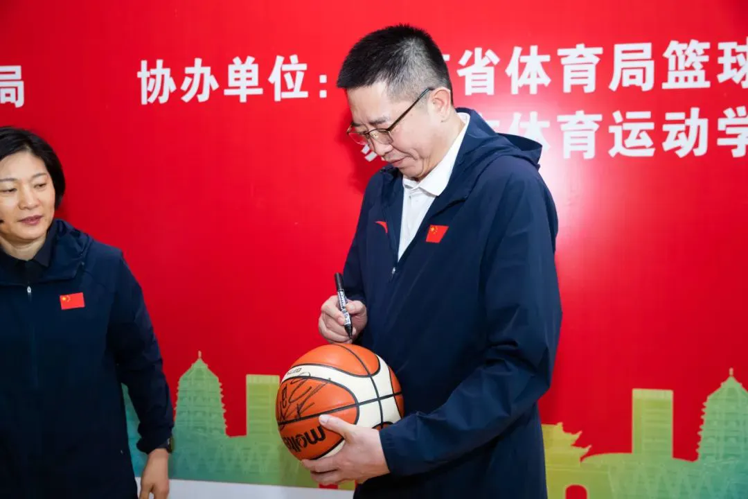如何通过团队配合提高篮板成功率?_2